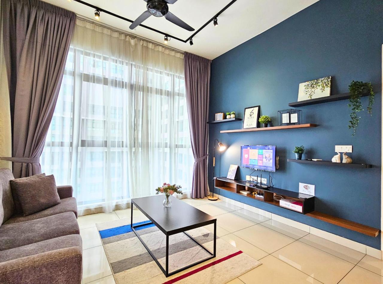 Conezion Near Ioi City Mall, Maeps Serdang, Putrajaya By Cloud Host Exteriör bild