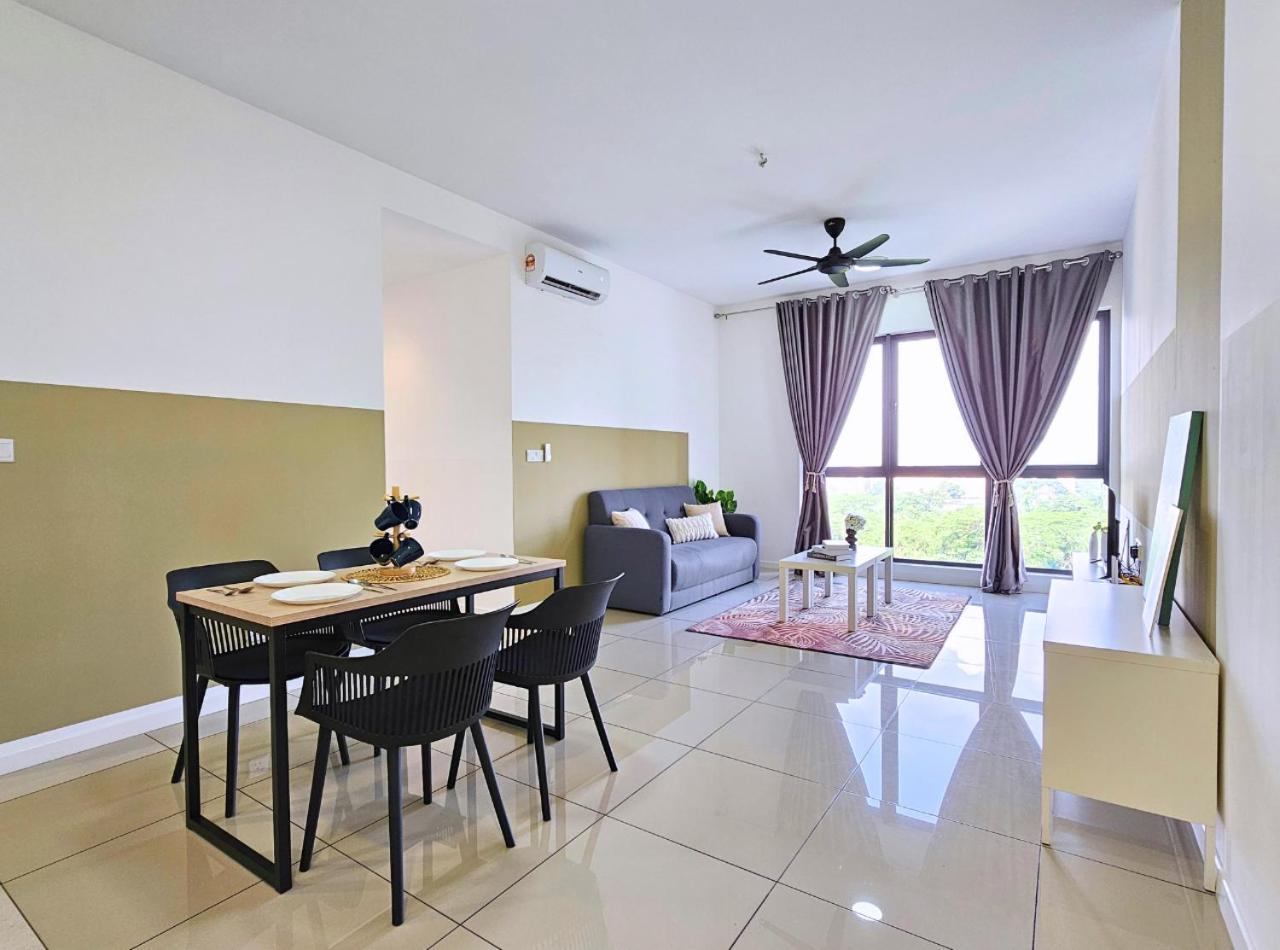 Conezion Near Ioi City Mall, Maeps Serdang, Putrajaya By Cloud Host Rum bild