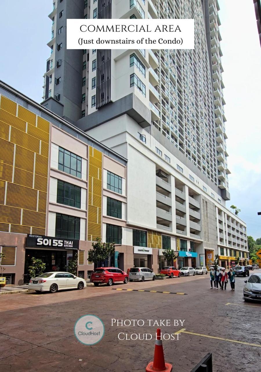 Conezion Near Ioi City Mall, Maeps Serdang, Putrajaya By Cloud Host Exteriör bild